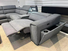 Load image into Gallery viewer, EVEREST CORNER ELECTRIC LOUNGE SUITE
